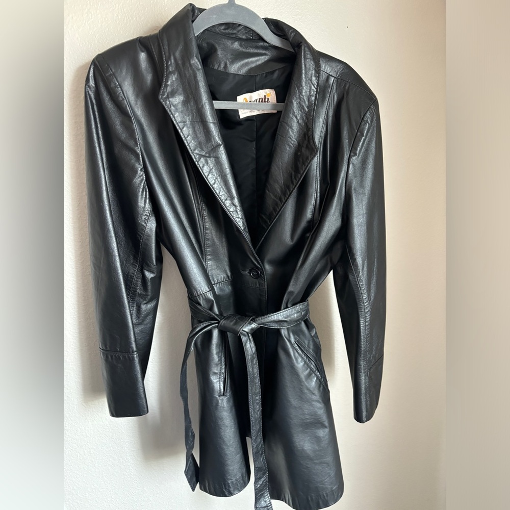 Avanti Vintage Black Genuine Leather Jacket